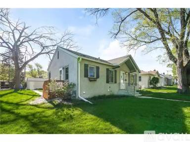 Main picture of 7225 Grand Ave S