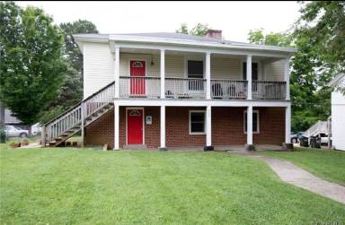 Main picture of 407 E 2nd St