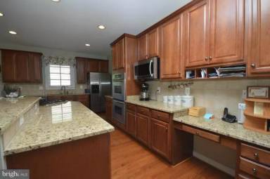Main picture of 10869 General Kirkland Dr