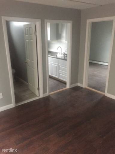 Main picture of 40-42 Fletcher St