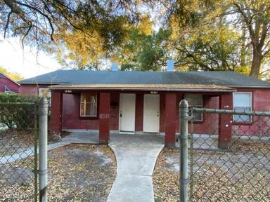 Main picture of 1614 W 11th St