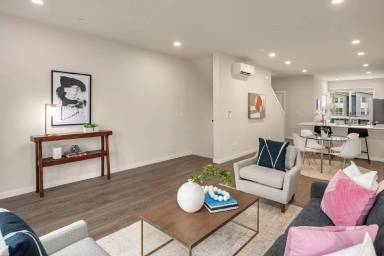 Main picture of 23413 Edmonds Way