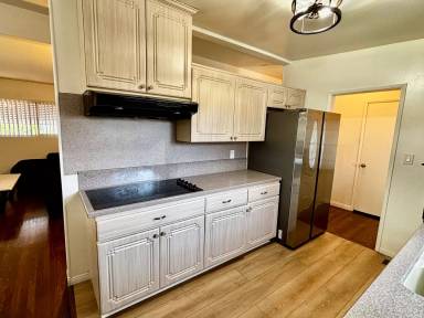 Main picture of 679 Farview St