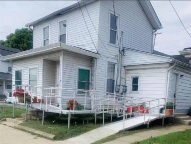 Main picture of 58 W Franklin St