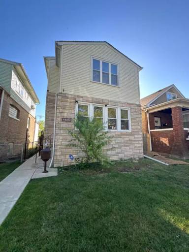 Main picture of 2941 N Marmora Ave