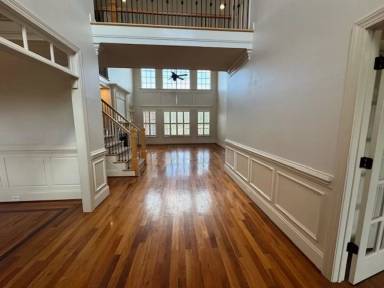 Main picture of 324 Waterville St