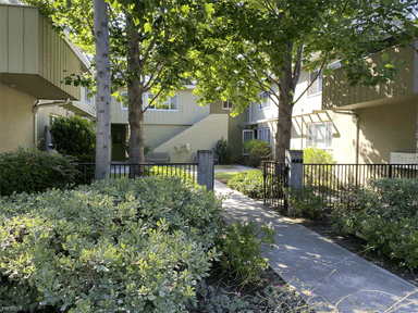 Main picture of 440 Ravenswood Ave