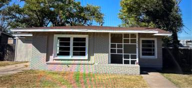Main picture of 3518 Lometa Dr
