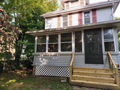 Main picture of 2235 12th St SW