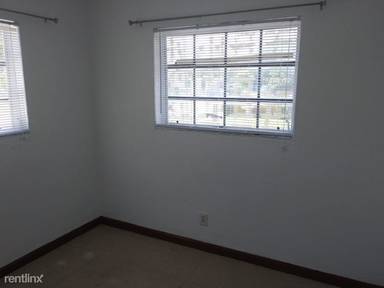 Main picture of 2319 Farragut St