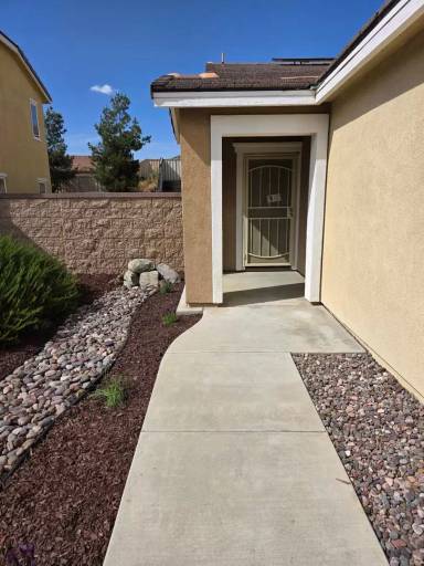 Main picture of 34130 Dianthus Ln