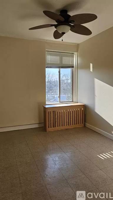 Main picture of 920 61st St