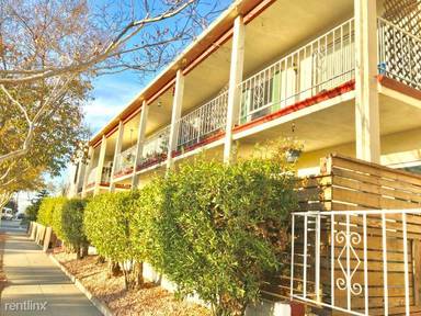 Main picture of 2302 Oak St