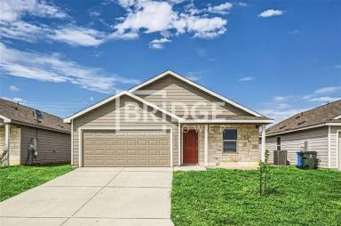Main picture of 3921 Far Horizon