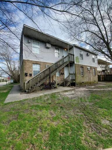 Main picture of 7996 Diggs Rd