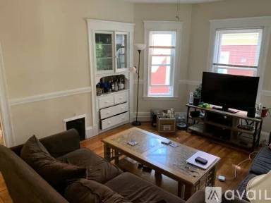 Main picture of 1081 Broadway