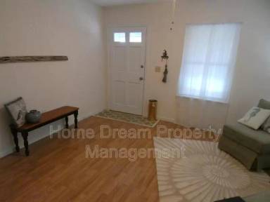 Main picture of 930 Bryant Ave