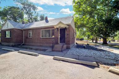 Main picture of 939 24th St