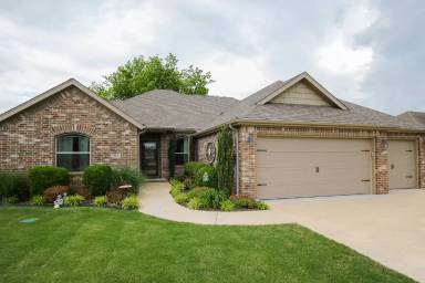 Main picture of 202 Pebble Beach Dr