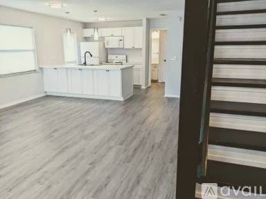 Main picture of 205 Mary Catherine Ct