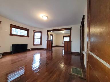 Main picture of 4 McNamara Ave
