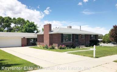 Main picture of 408 Pioneer Ave