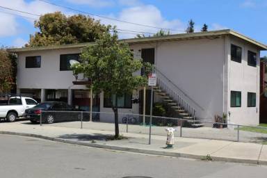 Main picture of 16198 Mateo St