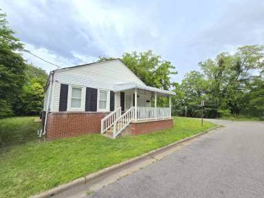 Main picture of 332 Marion Ave
