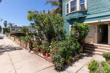 Main picture of 39 24th Ave