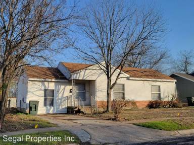 Main picture of 906 Carlisle Ave