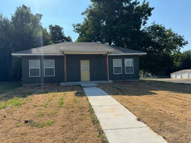 Main picture of 1604 S 6th St