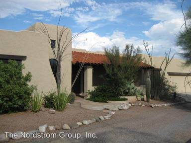 Main picture of 6814 N Solaz Cuarto