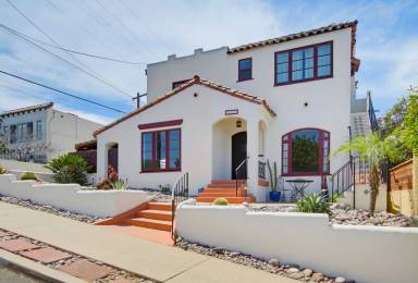 Main picture of 2615 Myrtle Ave