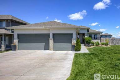 Main picture of 19202 Taylor Cir