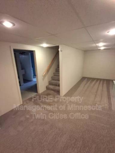 Main picture of 177 Dunlap St S