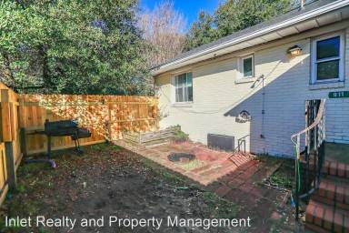 Main picture of 905 Little Bay Ave