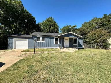 Main picture of 4613 SE 26th St