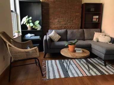 Main picture of 122 India St