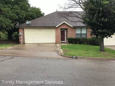 Main picture of 901 Heather Ct