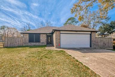 Main picture of 8122 Folkstone Ln