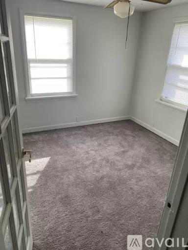 Main picture of 120 E Riverside Blvd