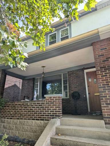 Main picture of 6330 Crombie St