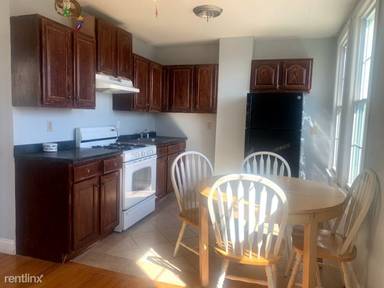 Main picture of 1321 10th St