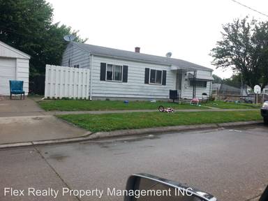 Main picture of 3249 Bellaire Dr