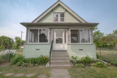 Main picture of 4439 Fischer St