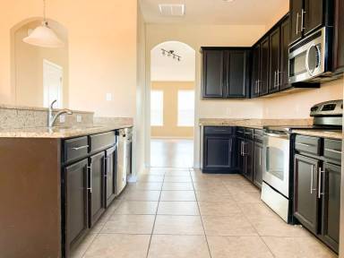Main picture of 4310 Regal Town Ln