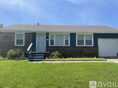 Main picture of 2128 W 47th St