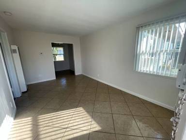 Main picture of Burbank Commons