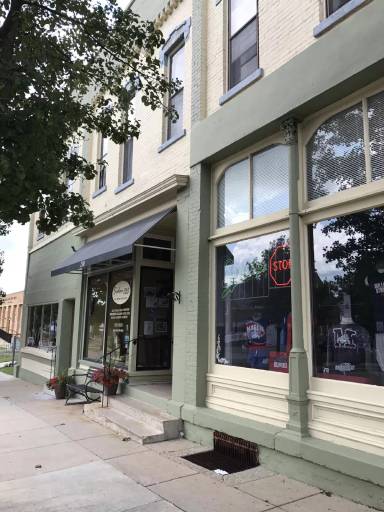 Main picture of 128 W Ash St