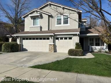 Main picture of 791 Waterville Dr